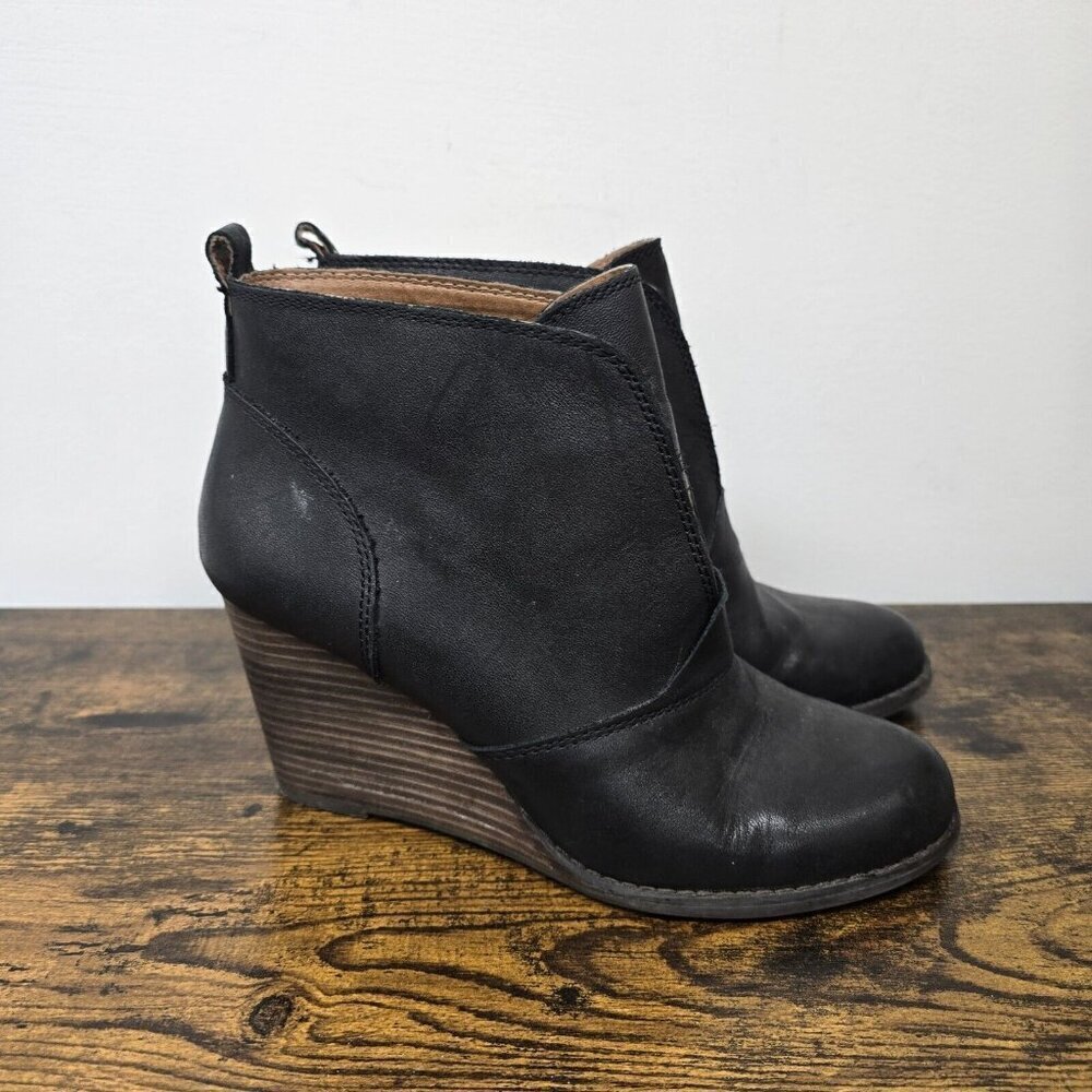 Lucky Brand Yinan Black Leather Stacked Wedge Boots Booties Women's 10M Slip On
